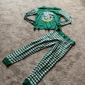 Harry Potter Slytherin Striped Two Piece Pajama Set Green White SIZE L